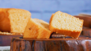 pan de elote con leche condensada